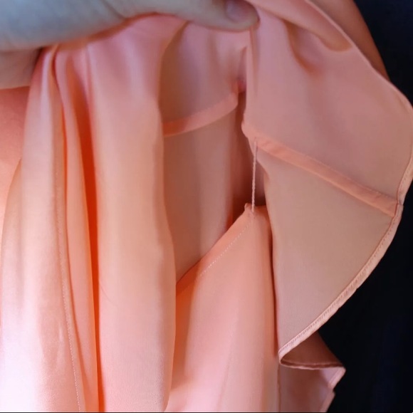 SOLD Olivia von Halle Remy peach coral silk slip - Picture 7 of 12